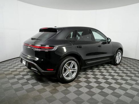 Certified 2025 Porsche Macan image 30