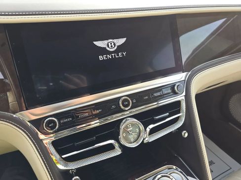 Used 2020 Bentley Flying Spur W12 image 6