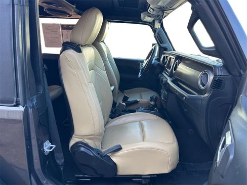 Used 2019 Jeep Wrangler Rubicon w/ LED Lighting Group image 16