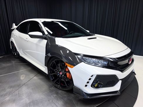 Used 2018 Honda Civic Type R image 54