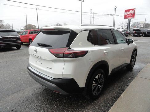 Used 2023 Nissan Rogue SV w/ SV Premium Package image 5