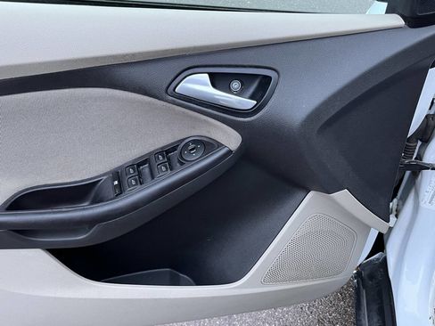 Used 2013 Ford Focus SE image 35