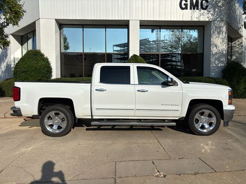 Used 2015 Chevrolet Silverado 1500 LTZ RWD image 9
