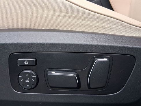 Used 2025 BMW X3 xDrive30i w/ Convenience Package image 14