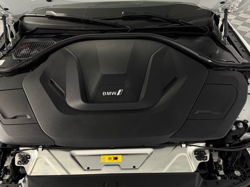 Used 2025 BMW i4 eDrive40 image 38