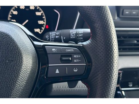 Used 2024 Honda Pilot LX image 29