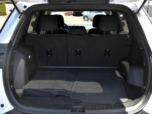 Used 2025 Chevrolet Equinox LT FWD image 41