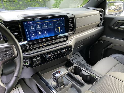 Used 2025 Chevrolet Silverado 1500 ZR2 w/ Technology Package AWD/4WD image 25