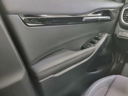 New 2026 Kia Seltos S image 32