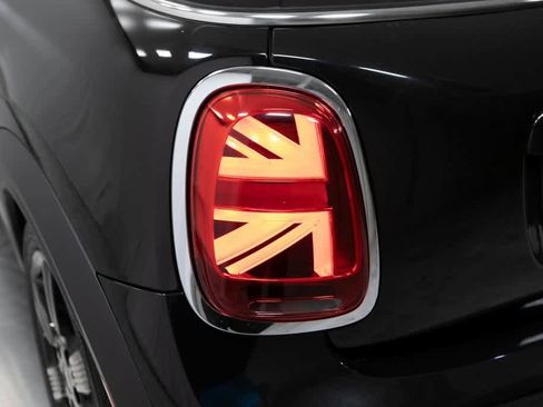 Used 2022 MINI Cooper S image 28