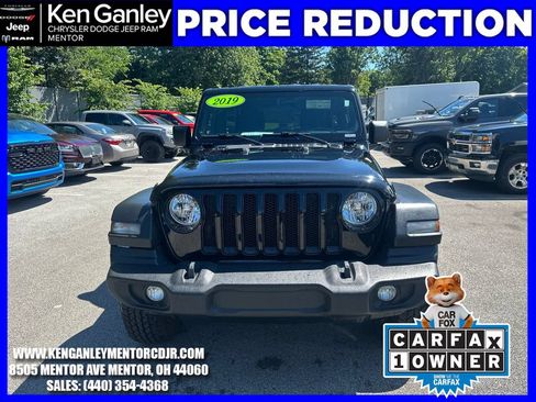 Used 2019 Jeep Wrangler Unlimited Sport AWD/4WD image 2