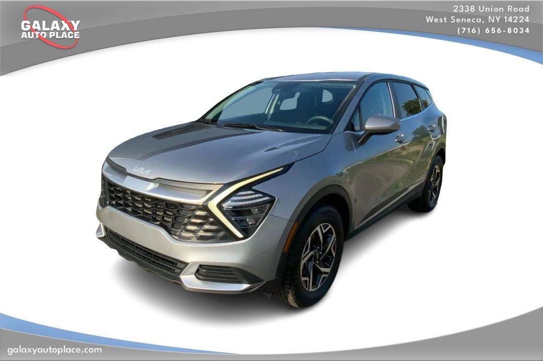 Used 2024 Kia Sportage LX AWD/4WD image 1