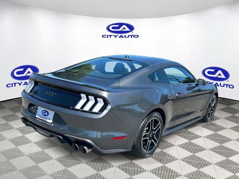 Used 2019 Ford Mustang GT RWD image 3
