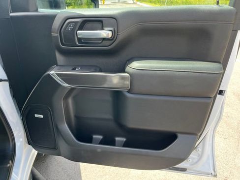 Used 2021 GMC Sierra 1500 AT4 w/ Technology Package AWD/4WD image 9