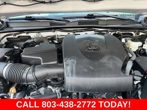 Used 2021 Toyota Tacoma TRD Sport w/ Technology Package AWD/4WD image 35