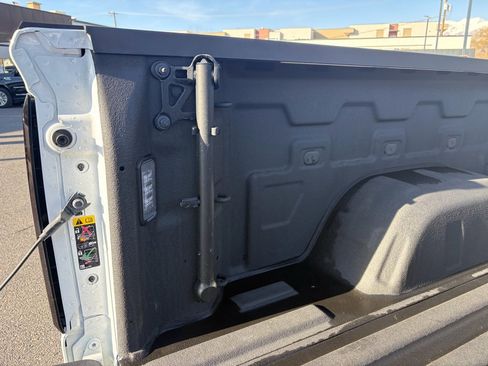 Used 2024 GMC Sierra 1500 Denali image 9