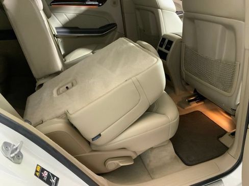 Used 2013 Mercedes-Benz GL 450 4MATIC image 31