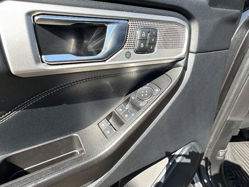 Used 2020 Ford Explorer Limited AWD/4WD image 20