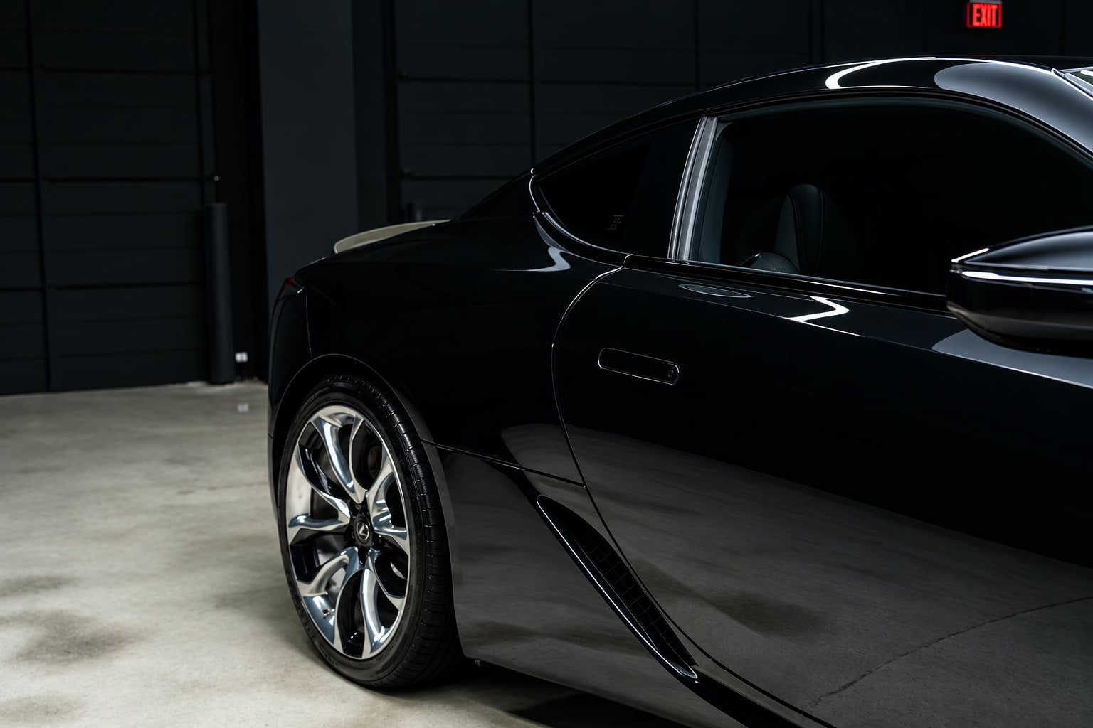 Used 2019 Lexus LC 500 Coupe w/ Touring Package RWD image 8