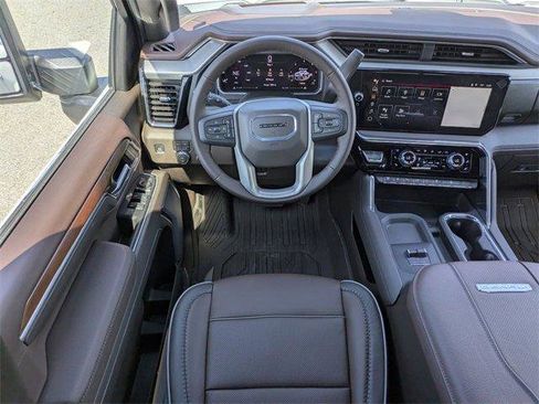 New 2026 GMC Sierra 2500 Denali w/ Denali Reserve Package image 19