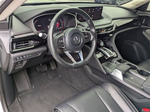 Used 2023 Acura MDX SH-AWD w/ Advance Package image 11