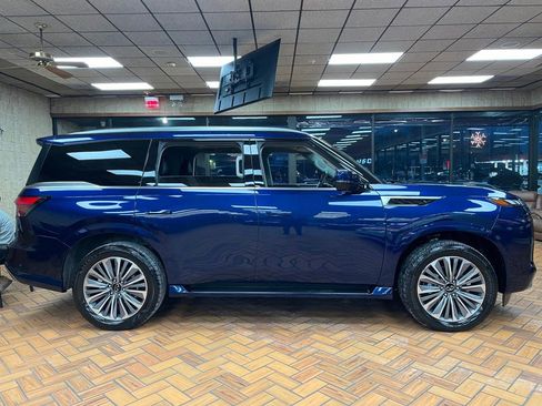 Used 2025 INFINITI QX80 Sensory image 7