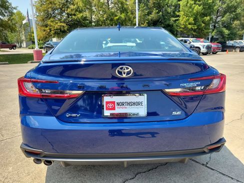 Used 2026 Toyota Camry SE w/ Multimedia Upgrade Package FWD image 5