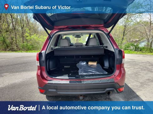 Used 2019 Subaru Forester Limited AWD/4WD image 27