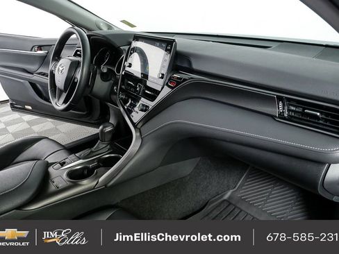 Used 2023 Toyota Camry XSE image 24