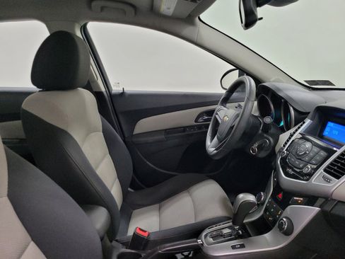 Used 2016 Chevrolet Cruze LS FWD image 21