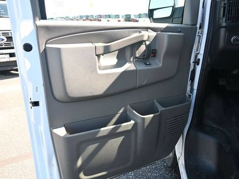 Used 2023 Chevrolet Express 3500 LS RWD image 18