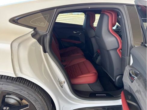 Used 2022 Audi e-tron GT Prestige w/ Prestige Package AWD/4WD image 13