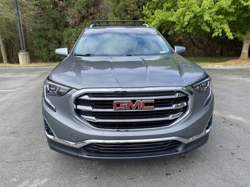 Used 2020 GMC Terrain SLT w/ Preferred Package image 3