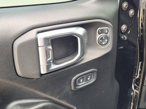 Used 2021 Jeep Gladiator Sport AWD/4WD image 26
