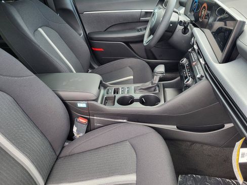 New 2025 Hyundai Sonata SE FWD image 15