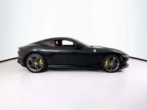 Certified 2022 Ferrari Roma RWD image 8