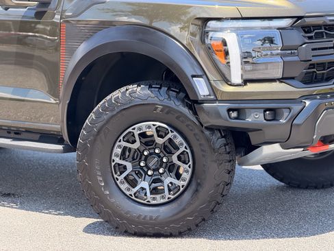 Used 2025 Ford F150 Raptor w/ Equipment Group 803A Raptor R AWD/4WD image 3