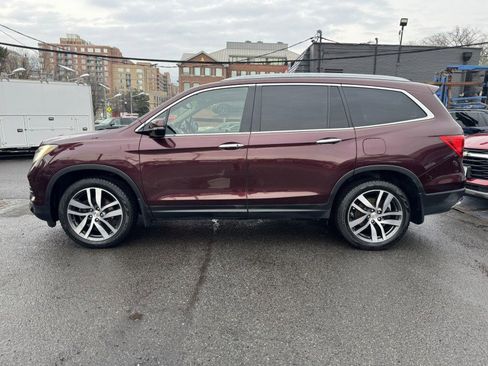 Used 2016 Honda Pilot Touring image 7