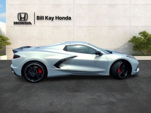 Used 2024 Chevrolet Corvette Stingray Preferred Conv w/ Z51 Performance Package RWD image 2