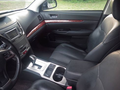Used 2012 Subaru Outback 2.5i Limited AWD/4WD image 17