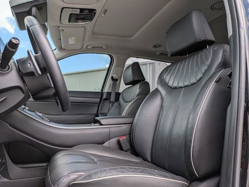 Used 2023 Hyundai Palisade Limited w/ Cargo Package image 12