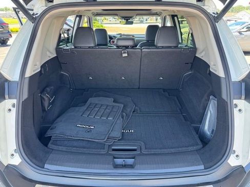 Used 2023 Nissan Rogue Platinum w/ Platinum Premium Package AWD/4WD image 26