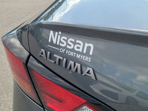 Certified 2025 Nissan Altima 2.5 SV FWD image 14