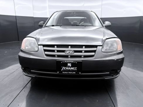 Used 2005 Hyundai Accent GT FWD image 2