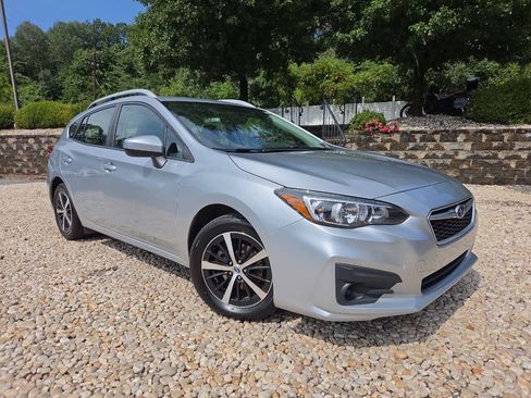 Used 2019 Subaru Impreza 2.0i Premium AWD/4WD image 30