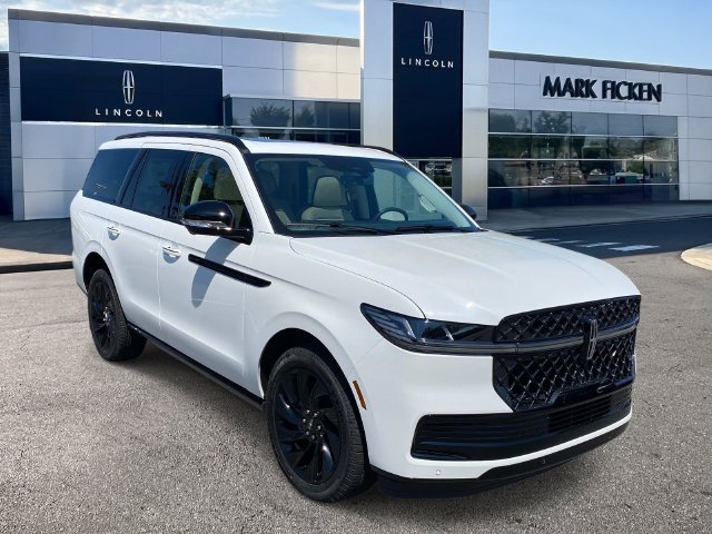 New 2027 Lincoln Navigator Reserve w/ Jet Appearance Package AWD/4WD image 1