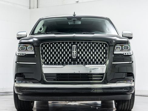 Used 2022 Lincoln Navigator Black Label image 4