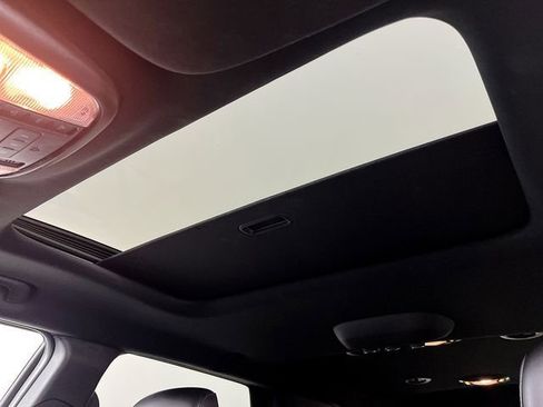 Used 2024 Dodge Durango GT image 28