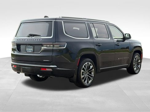 Used 2023 Jeep Grand Wagoneer Series III AWD/4WD image 24