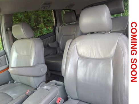 Used 2006 Toyota Sienna XLE w/ XLE Pkg 9 AWD/4WD image 11